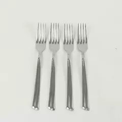 Set of 4 Farberware FRW36 Stainless Dinner Forks