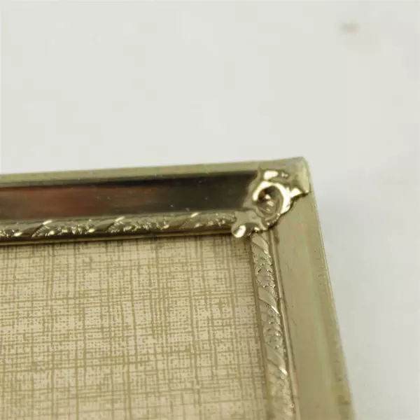 Heirloom Gold-Tone 8x10 Picture Frame Wall Mount Decorative Border