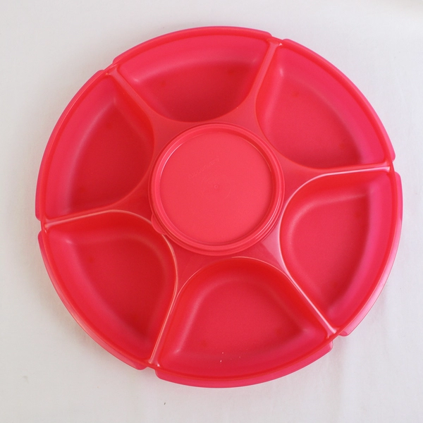 Tupperware Large Divided Snack Veggie Fruit Tray w/ Dipping Bowl Red 1665A-1