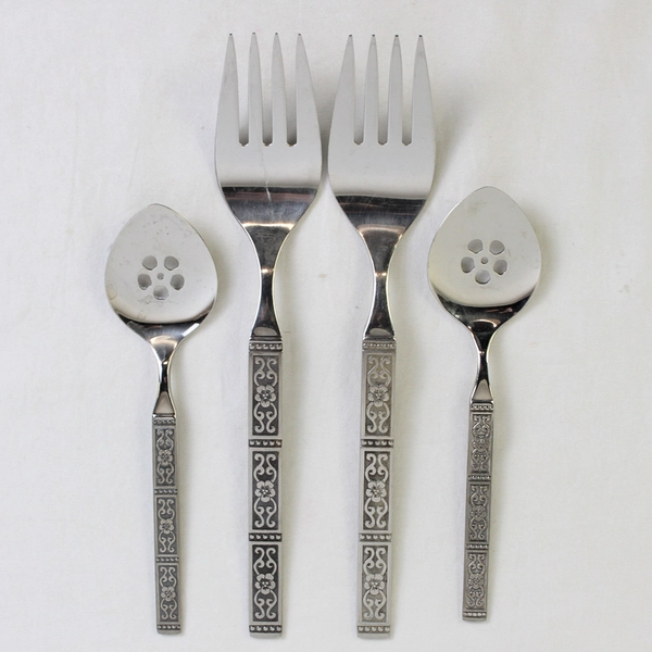 Lot Of 4 Oneida Silver Isabella (Stainless) Flatware 2 Serving Forks & 2 Jelly