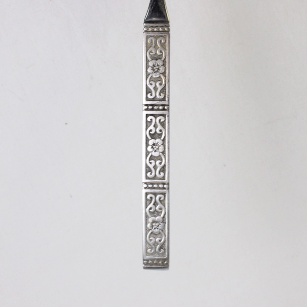 Lot Of 4 Oneida Silver Isabella (Stainless) Flatware 2 Serving Forks & 2 Jelly