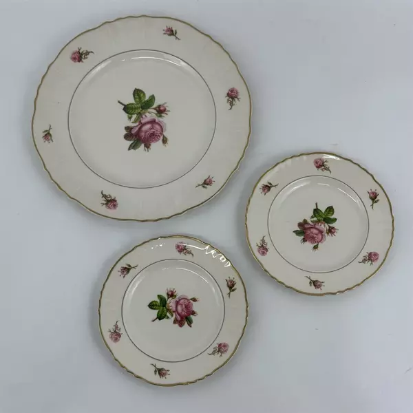 Lot Of 3 Syracuse Victoria Pattern 2 Bread Plate & 1 Dinner Plate W/ Gold Trim