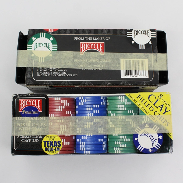 2 Boxes Of 100 Bicycle Tournament Quality Poker Chips Clay Filled 8 Gram 