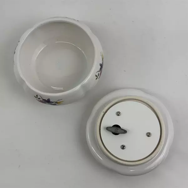  San Francisco Music Box Ceramic Lidded Trinket Box Wind Beneath My Wings Taiwan