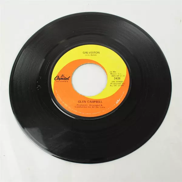 Lot of 2 45 RPM Singles Larry Verne 'Mr. Custer' & Glen Campbell 'Galveston'