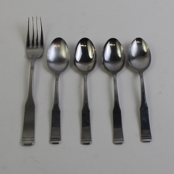 Lot Of 5 Northland (Stainless) Flatware Teaspoons Dinner Fork