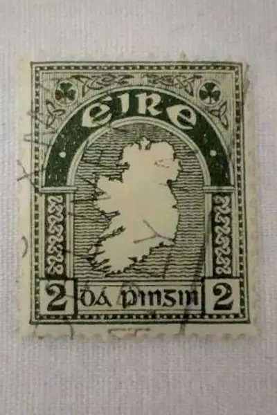 Rare 1930's Irish Stamp Eire 2 Pingin Green and White Stamp Used 