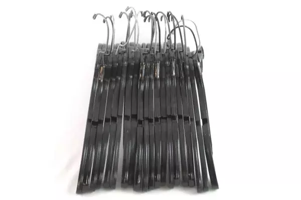 Black Plastic Retail Hangers Lot Of 30 Hook Double Notched Durable Heavy Duty 