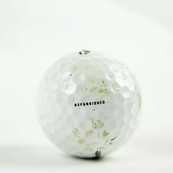 Lot of 8 TaylorMade Used Golf Balls Good Pre-Owned Practice Range