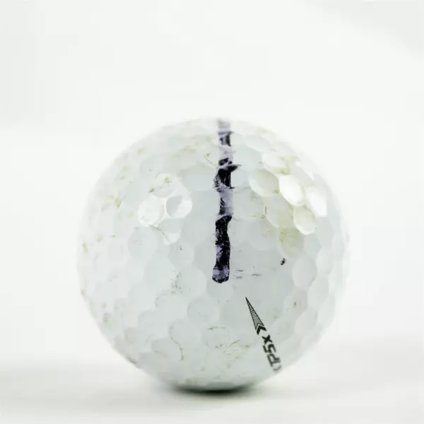 Lot of 8 TaylorMade Used Golf Balls Good Pre-Owned Practice Range