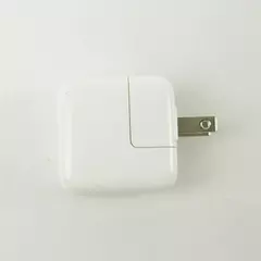 Apple A1357 10W USB Wall Charger Adapter for iPhone iPad iPod Untested