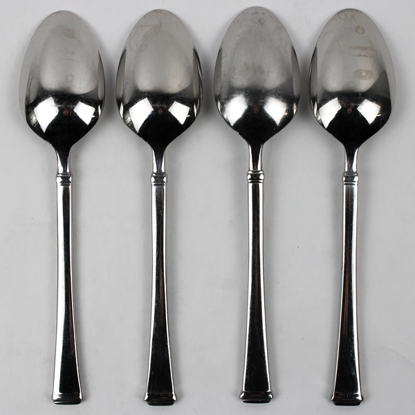 Lot of 4 Mikasa Stanton Pattern 18/8 Stainless Oval-Shaped Soup Spoons 8" Good