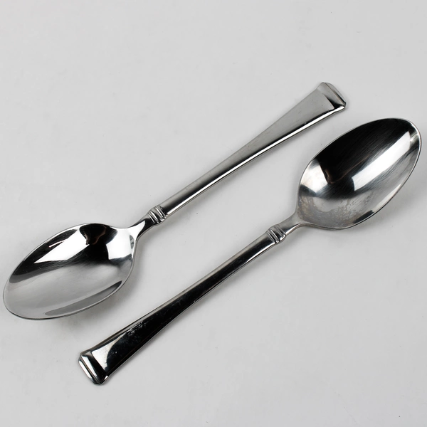 Lot of 4 Mikasa Stanton Pattern 18/10 SS Oval Soup Spoons Concave Handle 7.75"