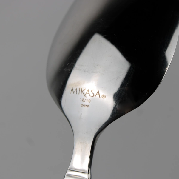 Lot of 4 Mikasa Stanton Pattern 18/10 SS Oval Soup Spoons Concave Handle 7.75"