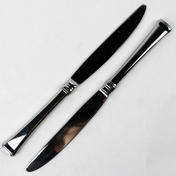 Lot of 8 Mikasa Stanton Pattern 18/8 Stainless Dinner Knives 9.25" Good