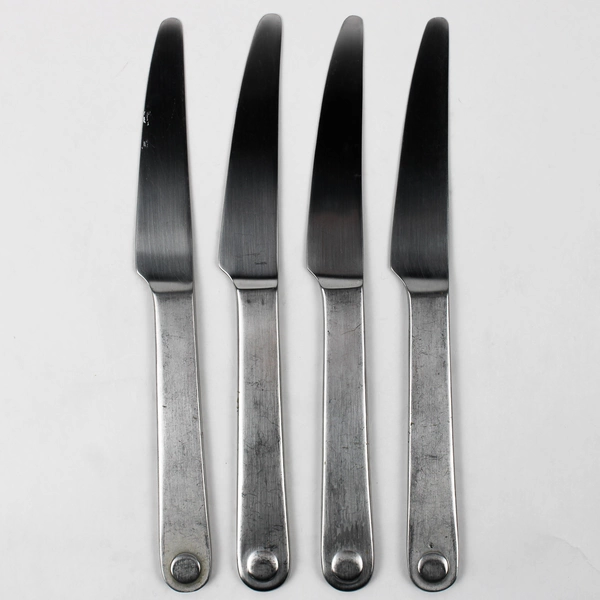 Lot of 4 Gourmet Settings Taxi Pattern 18/10 Stainless Dinner Knives 9" Good