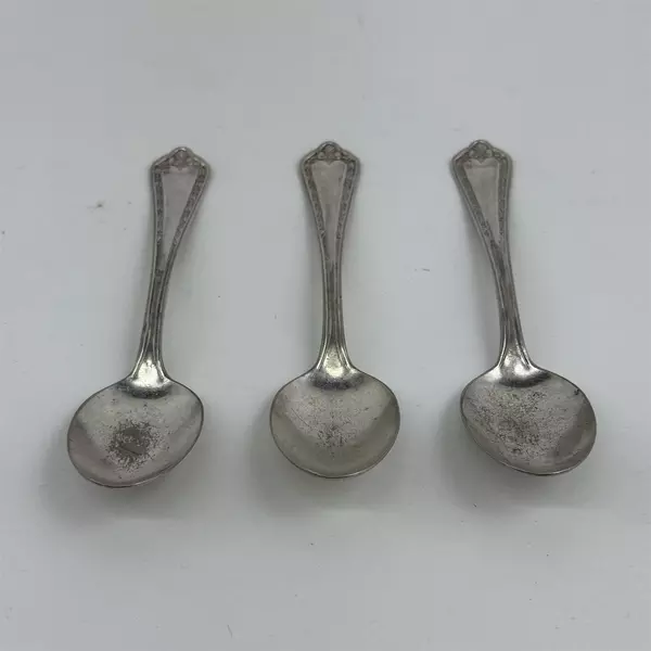3 Wm Rogers Mfg 1915 Patent Hampton Silver Plate Teaspoons 5.75"