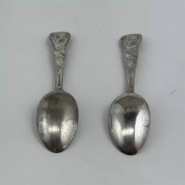 2 Vintage Wm Rogers & Son AA Mary Fuller Silver Plate Teaspoons 5.75"