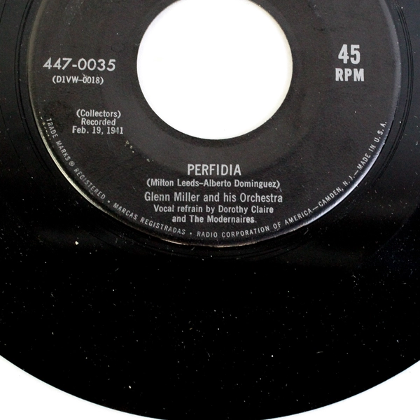 At Last/ Perfidia Glenn Miller And His Orchestra RCA Victor 447-0035