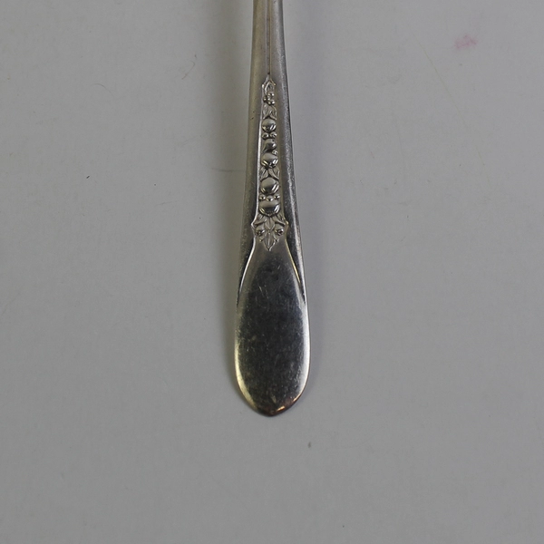 Lot Of 8 WM Rodgers IS Overlaid Flatware Dinner Spoons 7.5" Long