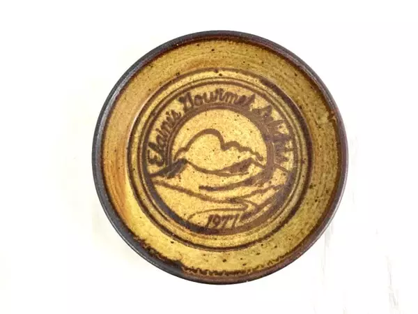 Hand Crafted Elaine's Gourmet Delights 1977 Pottery Bowl 12in Studio Art