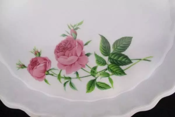 Vintage Christineholm Porcelain Quiche Tart Pie Dish With A Pink Rose Pattern