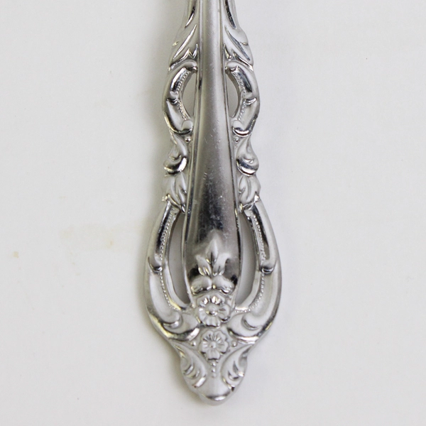 A Set of 4 Michael Lloyd 18/8 Stainless Flatware Oval Soup Spoons MLL7 Pattern 