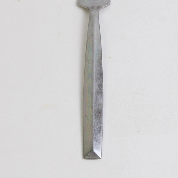 A Set of 4 Michael Lloyd 18/8 Stainless Dinner Forks Crystalis Pattern 8 Inches