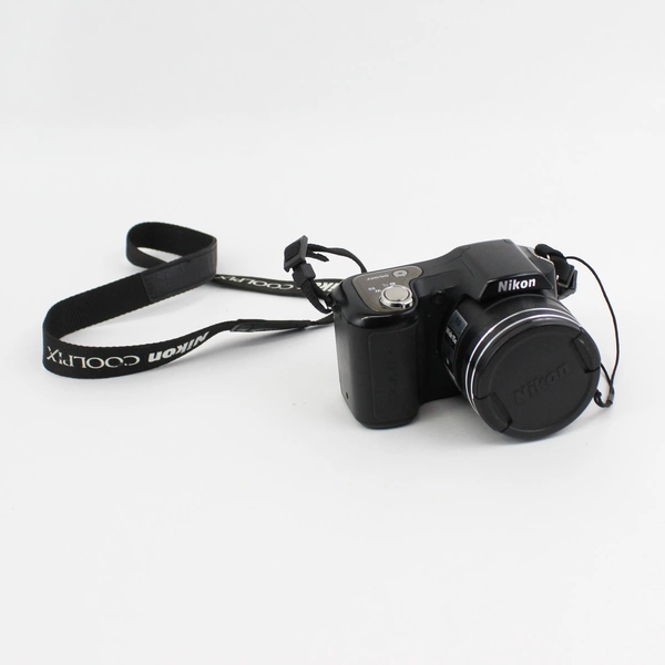 Nikon COOLPIX L100 Digital Camera 10 MP Black W/ 5.0-75.0 MM Lens Works