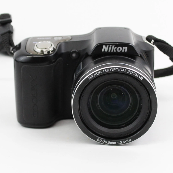 Nikon COOLPIX L100 Digital Camera 10 MP Black W/ 5.0-75.0 MM Lens Works