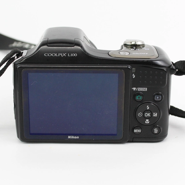 Nikon COOLPIX L100 Digital Camera 10 MP Black W/ 5.0-75.0 MM Lens Works