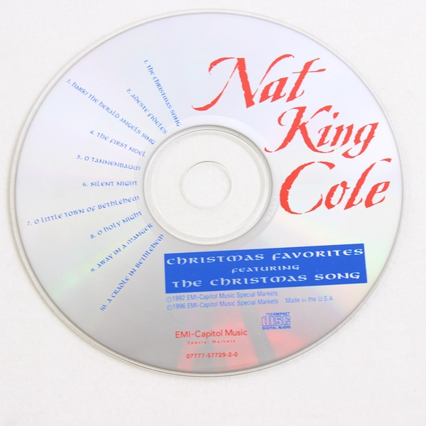Nat King Cole Christmas Favorites CD 1996 EMI Capitol Music Pre-Owned