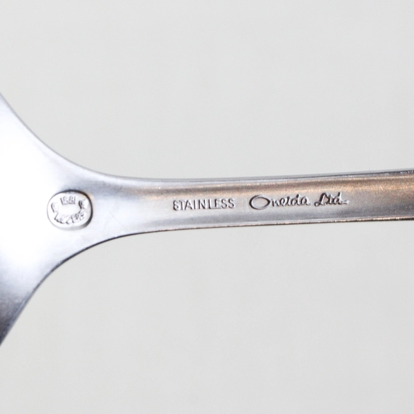 Lot of 5 Oneida American Artistry Tablespoons Stainless Steel Satin Finish