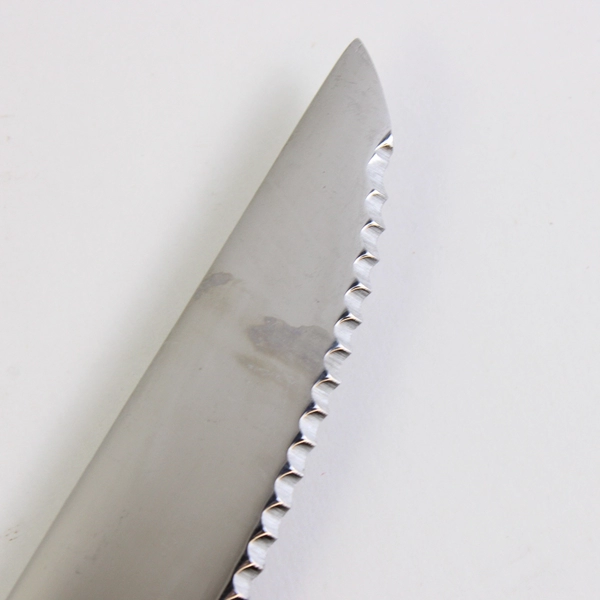 A Set of 4 Reed & Barton Brookshire Stainless Solid Handle Steak Knives 9.75 In