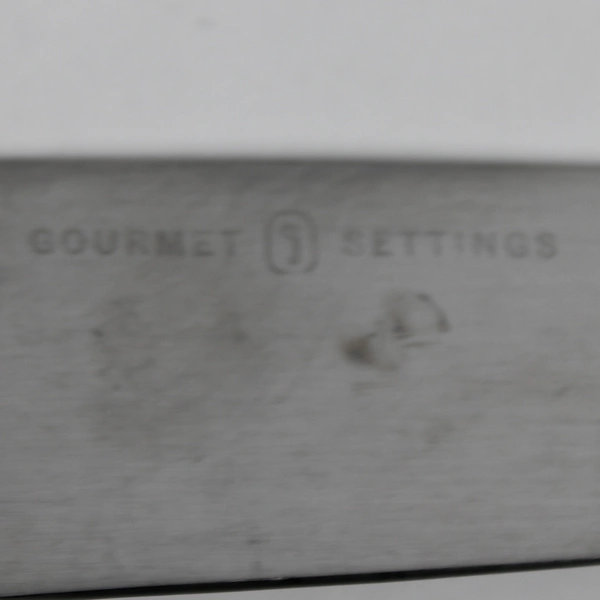 Lot Of 4 Gourmet Settings Strand (Stainless) Flatware Dinner Knives 9.5" Long