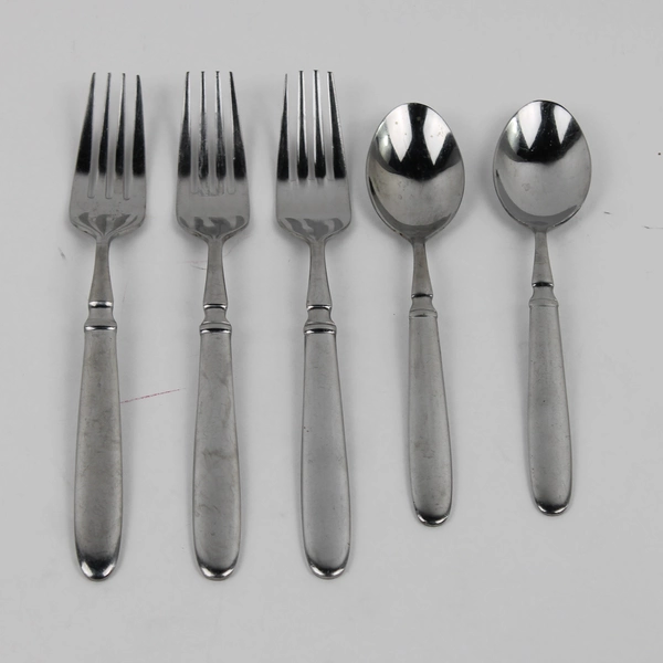 Lot Of 5 Hampton Silversmiths Farrah (Stainless) 3 Dinner Forks 2 Teaspoons