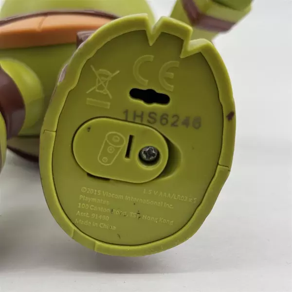 Playmates 2015 Teenage Mutant Ninja Turtles Squeeze 'Ems Talking Michelangelo