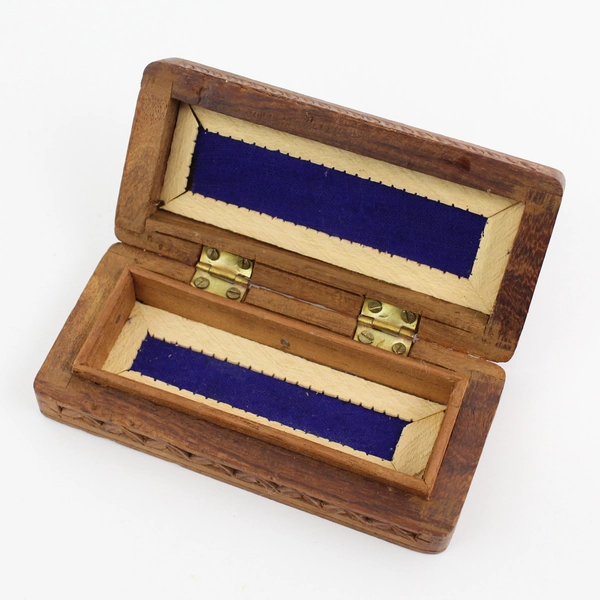 Small Hand Carved Wood Trinket Jewelry Box Floral Design India  5.25 x 2.25"