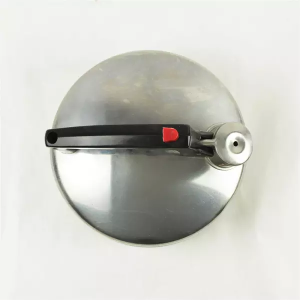 Stovetop Whistling Stainless Steel Tea Kettle Used, Pre-Owned