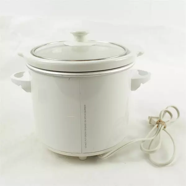 Proctor Silex 1.5 Quart Slow Cooker Crockpot White 33015 4-Heat Settings