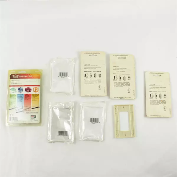 Lot of 8 Outlet Wall Plates Switch Covers Various Colors 