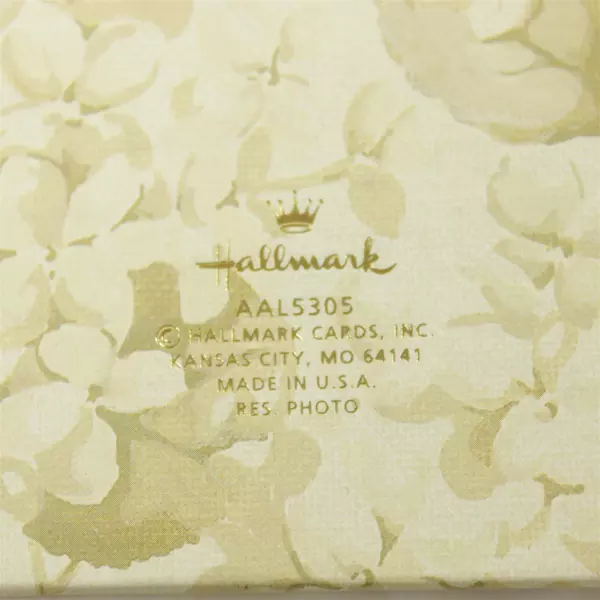 Hallmark Photo Album Holds 24 Photos 4x6 Compact