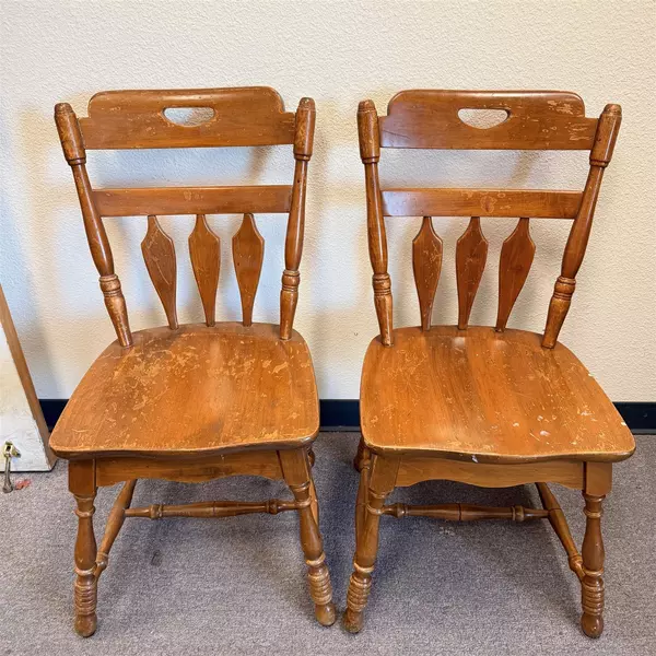 Set of 2 Vintage Flint Ridge Solid Maple Colonial Chairs