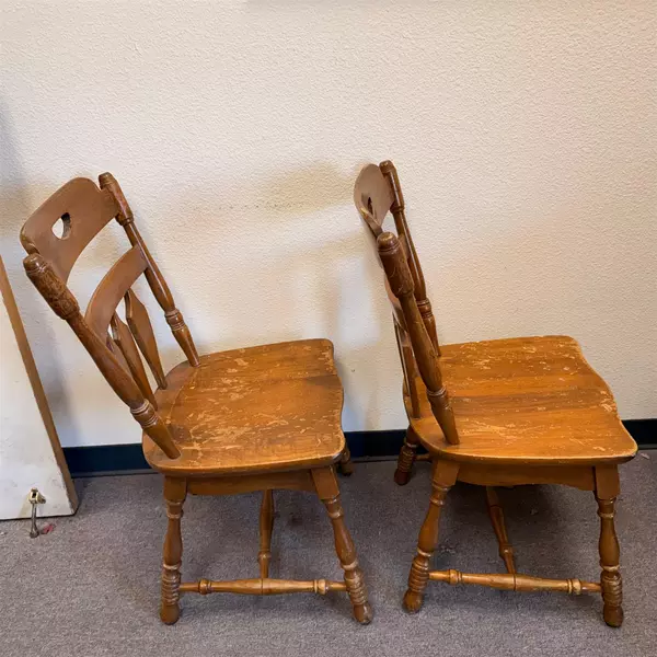 Set of 2 Vintage Flint Ridge Solid Maple Colonial Chairs