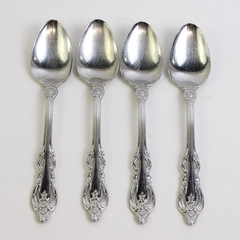 A Set of 4 Michael Lloyd 18/8 Stainless Flatware Oval Soup Spoons MLL7 Pattern 