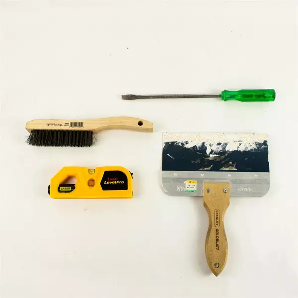 Lot of 4 Drywall Taping Knife, Level, Brush & Screwdriver Hand Tools