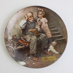 1978 Knowles - Norman Rockwell - "The Cobbler" - #15,7540