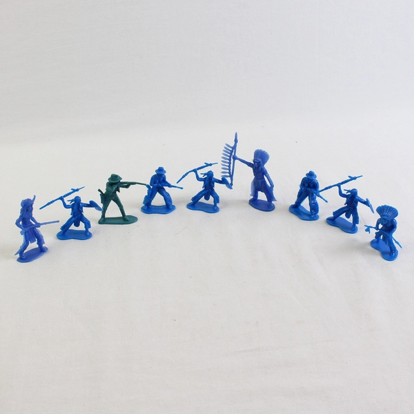 Lot of 21 Vintage Cowboys and Indians Plastic Toys