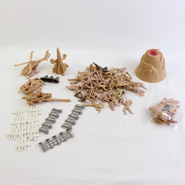 67 Piece Lot Tan Plastic Toy Soldiers and Accessories