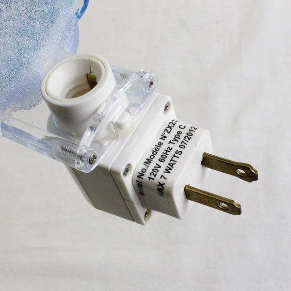 Unbranded Penguin W/ Candy Cane & Present Night Light Plug In Tested Works